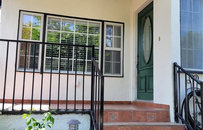 2633 PEPPER AVE