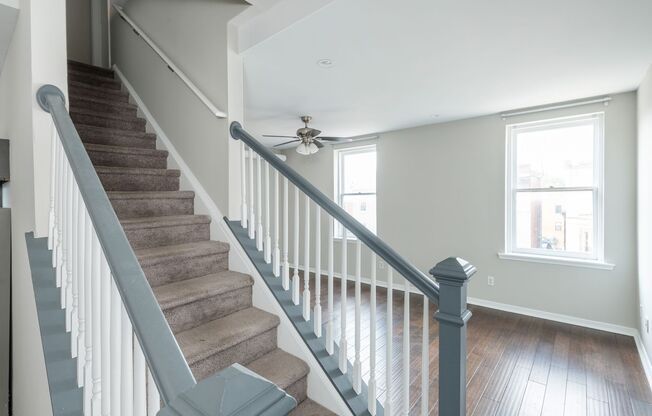 3 beds, 1 bath, 1,000 sqft, $1,995, Unit 1422-E