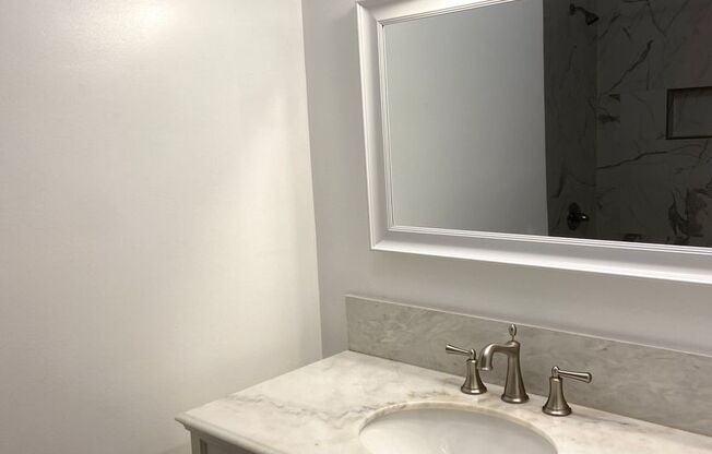 Studio, 1 bath, 325 sqft, $1,475, Unit I206