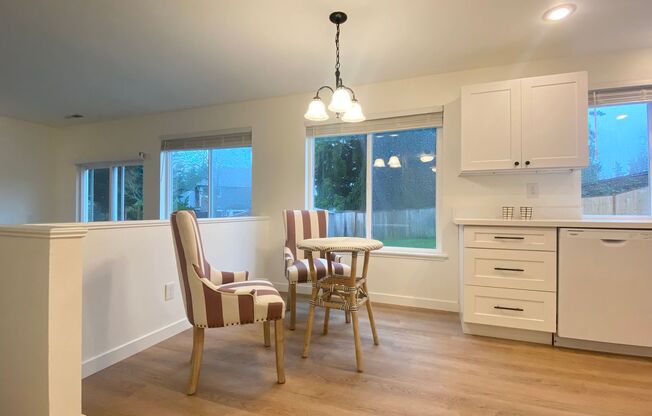 FULLY UPDATED Auburn home near Thomas Jefferson HS