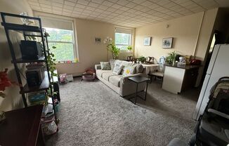 1233 Marshall / 1222-36 Cass