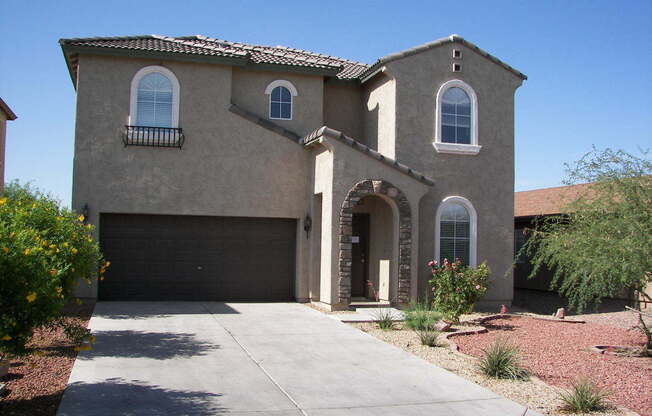 BEAUTIFUL TWO STORY HOME IN CASTLEGATE