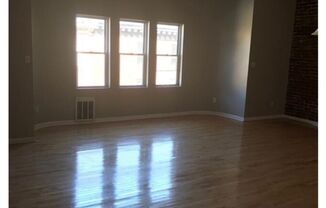 1 bed, 1 bath, $900, Unit 2nd Floor #1