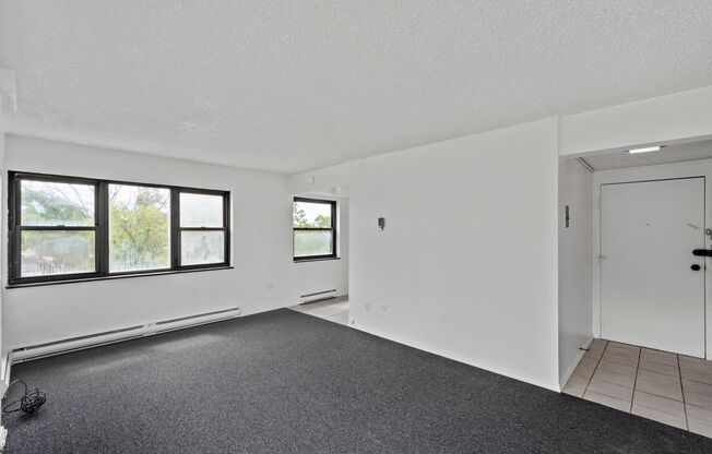 2 beds, 1 bath, 800 sqft, $999, Unit Apt. 502