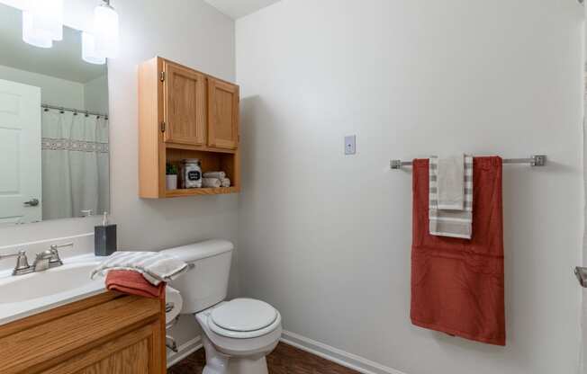 Large updated bathroom at Barton Farms in Greenwood, IN 46143