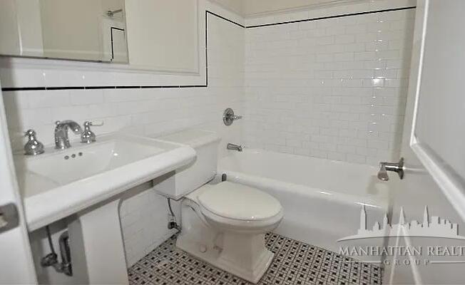 Studio, 1 bath, $3,950, Unit 3M