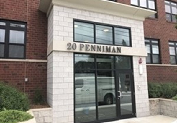 2 beds, 1 bath, 936 sqft, $3,200, Unit 108