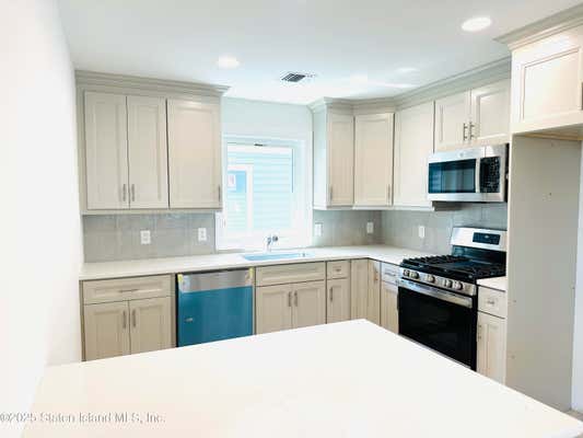 76 BIONIA AVE