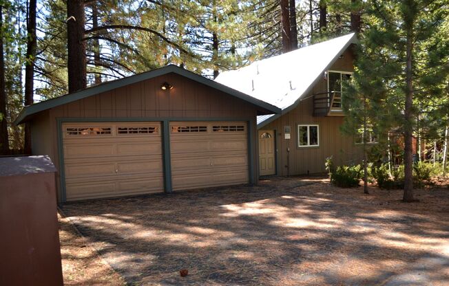 Warm & Inviting Cabin on the Meadow Avail. rental for 6-7 people Avail from now - 6/30/24!!