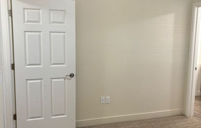 2 beds, 2 baths, 1,064 sqft, $2,271, Unit 1663 - 201