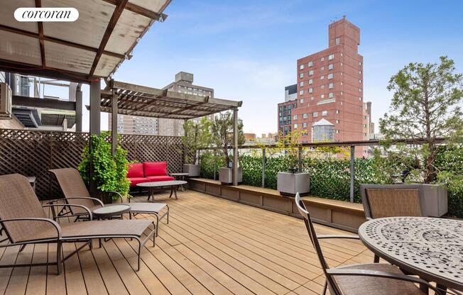 Studio, 1 bath, 400 sqft, $3,100, Unit 817