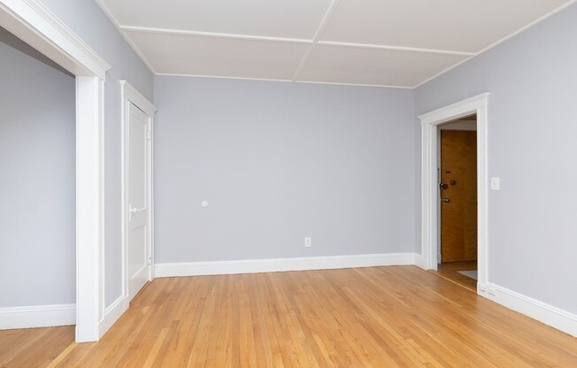 1 bed, 1 bath, 366 sqft, $2,250, Unit 33.