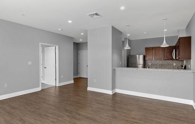 1 bed, 1 bath, 841 sqft, $1,625, Unit 410