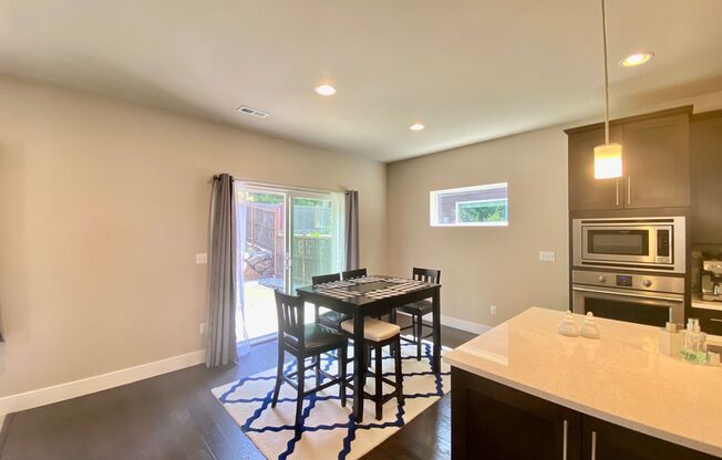 Beautiful Like New Home in Bothell!
