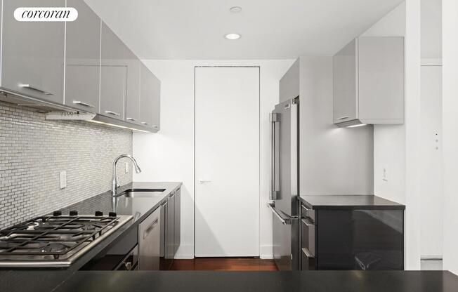 3 beds, 2 baths, 1,463 sqft, $9,950, Unit 38D