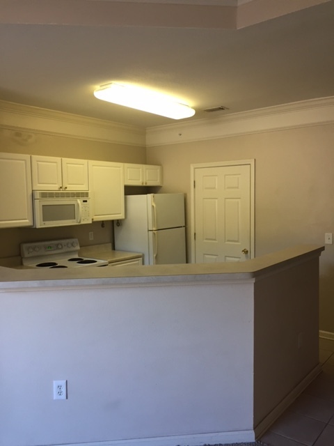 GATED COMMUNITY - MERRITT ON WHITEMARSH ISLAND