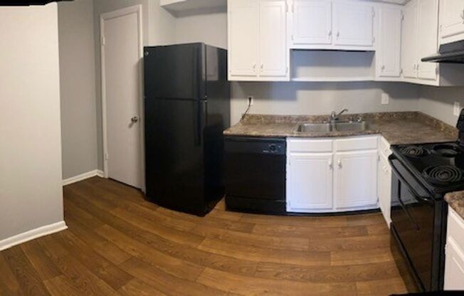 3 beds, 2 baths, 1,260 sqft, $1,250