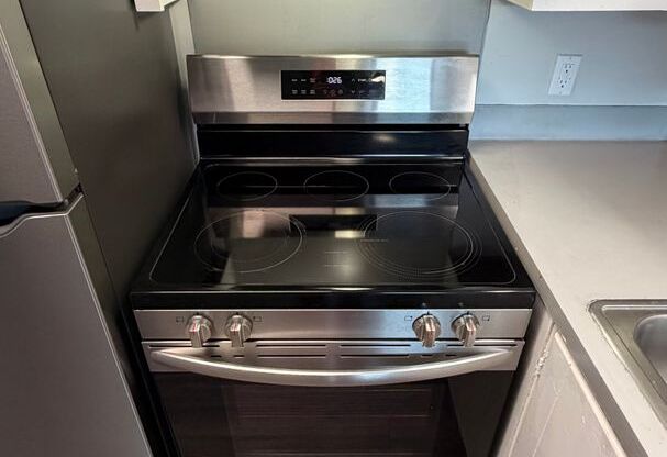 1 bed, 1 bath, 675 sqft, $799, Unit 3338-19