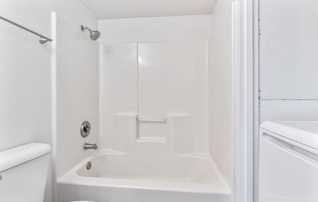 1 bed, 1 bath, 570 sqft, $1,425, Unit 1006-203
