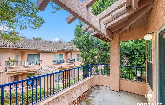 Spacious 2B/2BA Rancho Bernardo Condo with Balcony, W/D & Pool Access