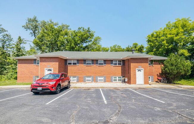 2 beds, 1 bath, 825 sqft, $995, Unit 6116-F