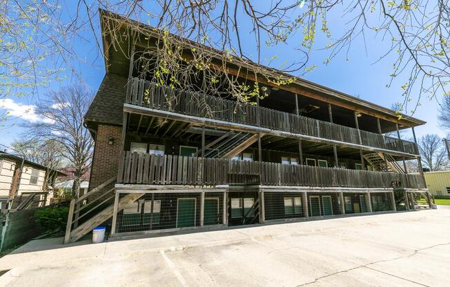 3909 N 68 ST