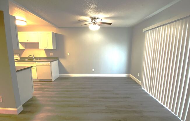 2 beds, 1 bath, 840 sqft, $1,645, Unit RO-97