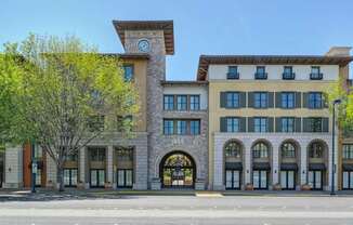 Renaissance Square - Luxury Apartments in Concord, CA