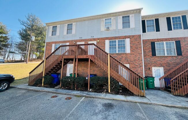 3 Bedroom, 1.5 Bath Townhouse