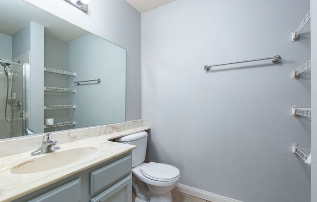 2 beds, 2 baths, $1,600, Unit # 2169