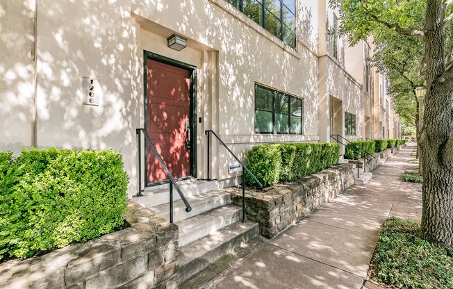 Luxury 3-Bed, 3.5-Bath, 3-Story Townhome with Rooftop Deck in Magnolia Green