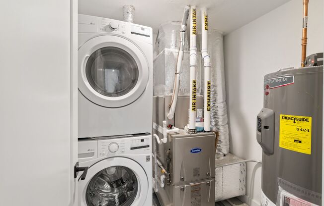 1 bed, 1 bath, 646 sqft, $2,975, Unit PH506