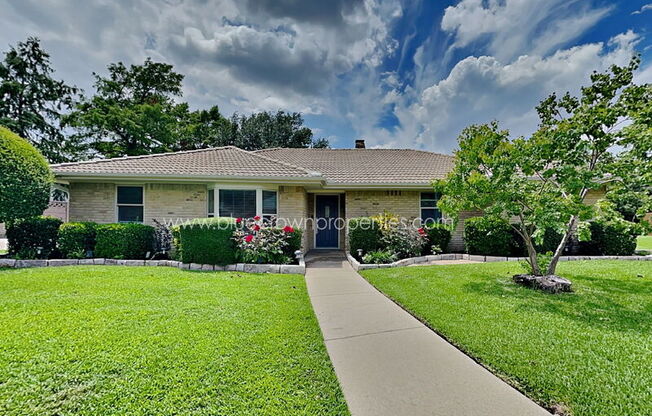 9 BROOKFIELD CT