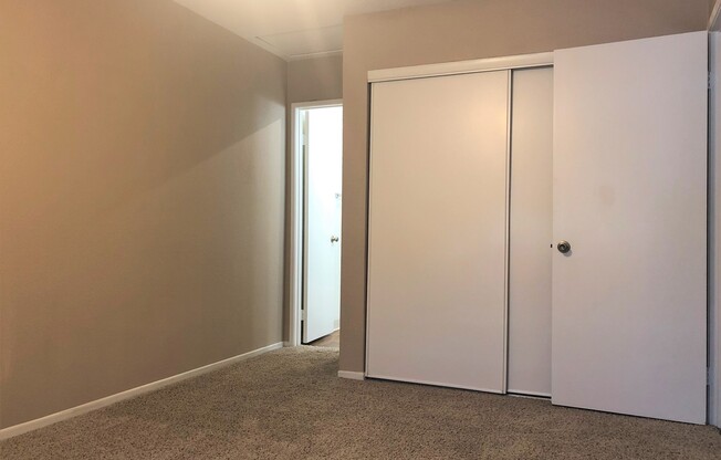 1 bed, 1 bath, 525 sqft, $1,650, Unit 14