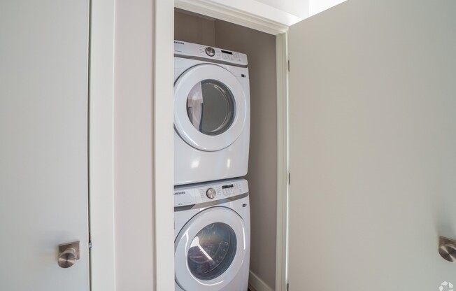 1 bed, 1 bath, 789 sqft, $3,900, Unit 308