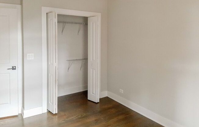 2 beds, 1 bath, 885 sqft, $2,795, Unit 2624-2