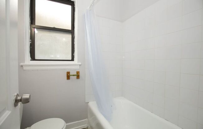 Studio, 1 bath, $1,025, Unit 412