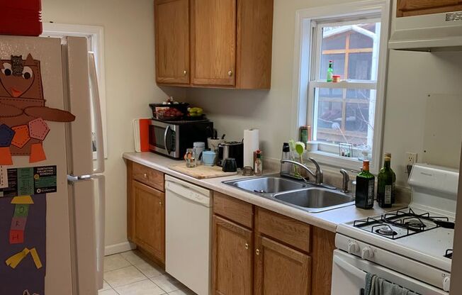 1 bed, 1 bath, $925