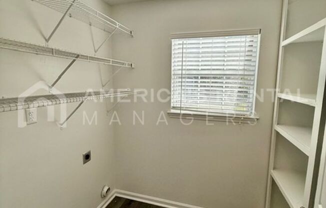 3 beds, 2 baths, $1,595