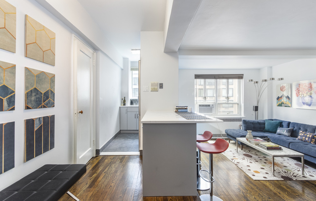 Studio, 1 bath, $4,000, Unit 606