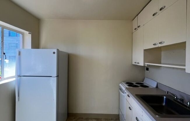 1 bed, 1 bath, 548 sqft, $1,279, Unit 404B