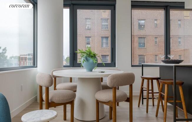 3 beds, 2 baths, $5,960, Unit 12K