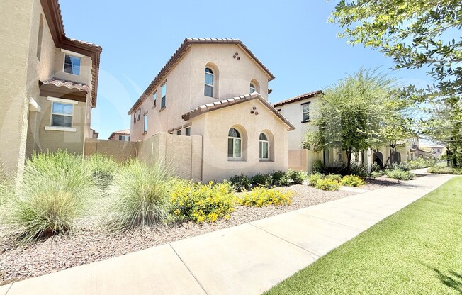 3726 E DOGWOOD DR
