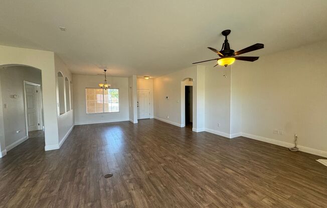 Beautiful 4 Bedroom in NW!