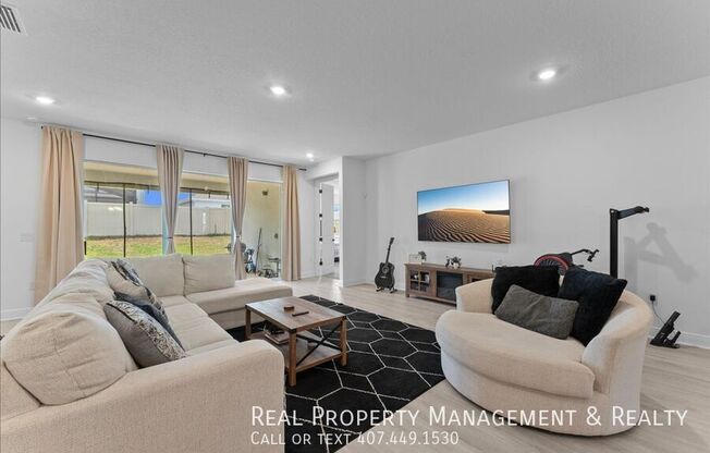 4853 CRAGMERE LOOP