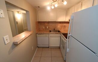 2 beds, 1 bath, $1,450, Unit # 83