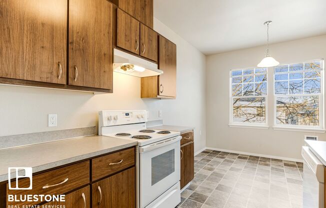 2 beds, 2 baths, 1,015 sqft, $1,550, Unit 1334-201