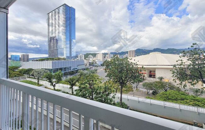 1 bed, 1 bath, $2,700, Unit APARTMENT # 806