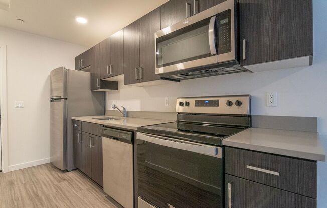 4626 N Maryland Ave - Get 2 Weeks Free! (Unit #102)