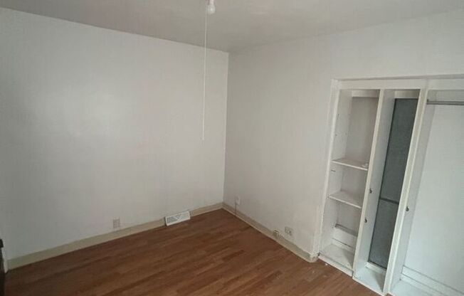 11903 AVON AVE